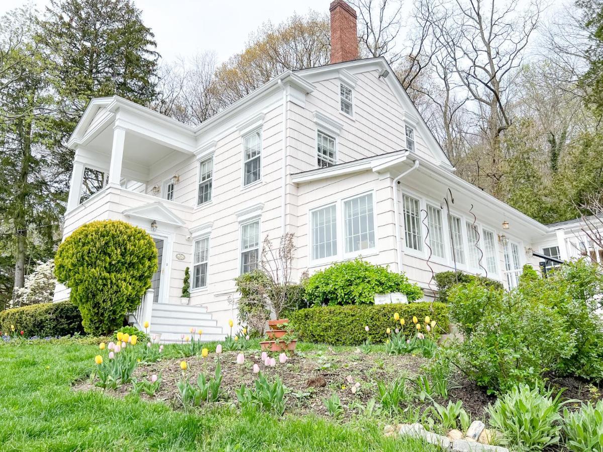 فندق The Harbor Rose Bed & Breakfast Cold Spring Harbor المظهر الخارجي الصورة