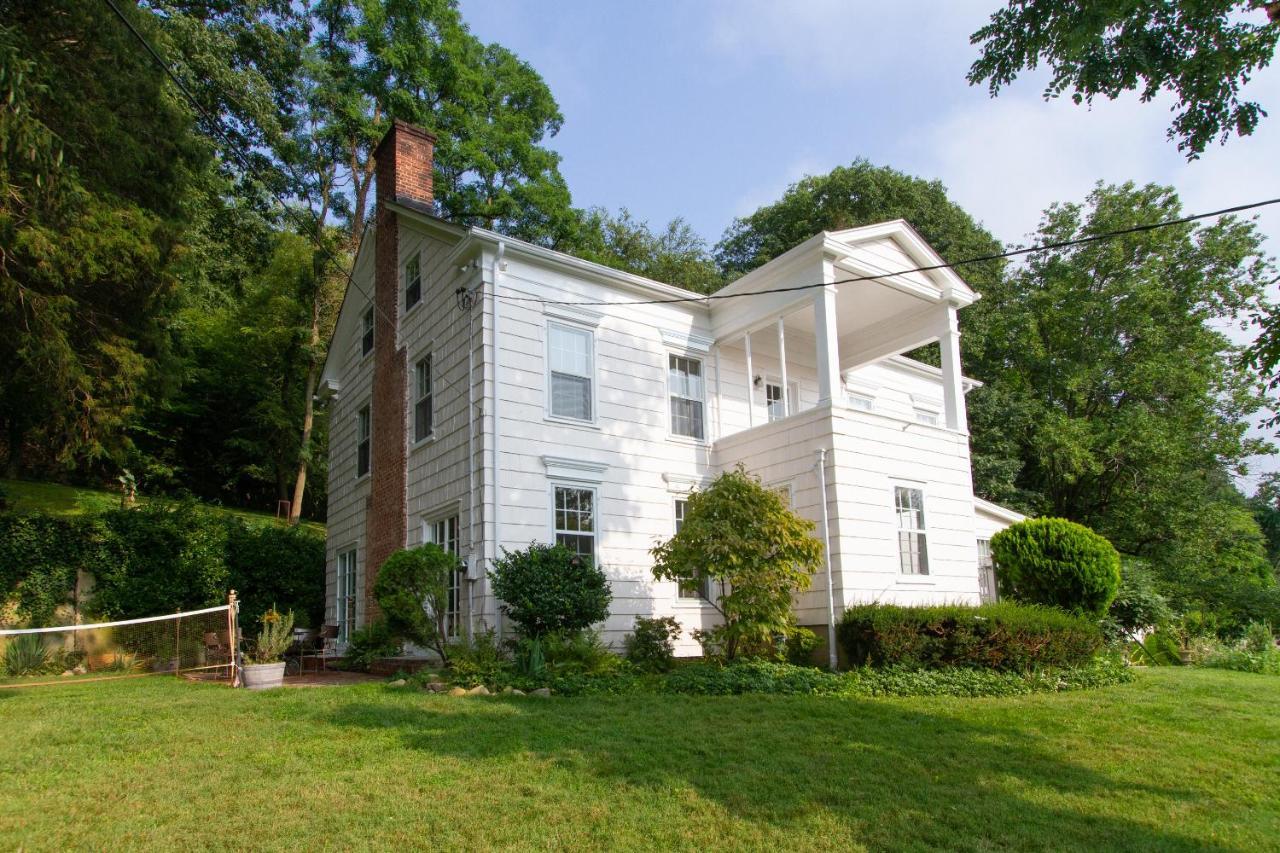 فندق The Harbor Rose Bed & Breakfast Cold Spring Harbor المظهر الخارجي الصورة